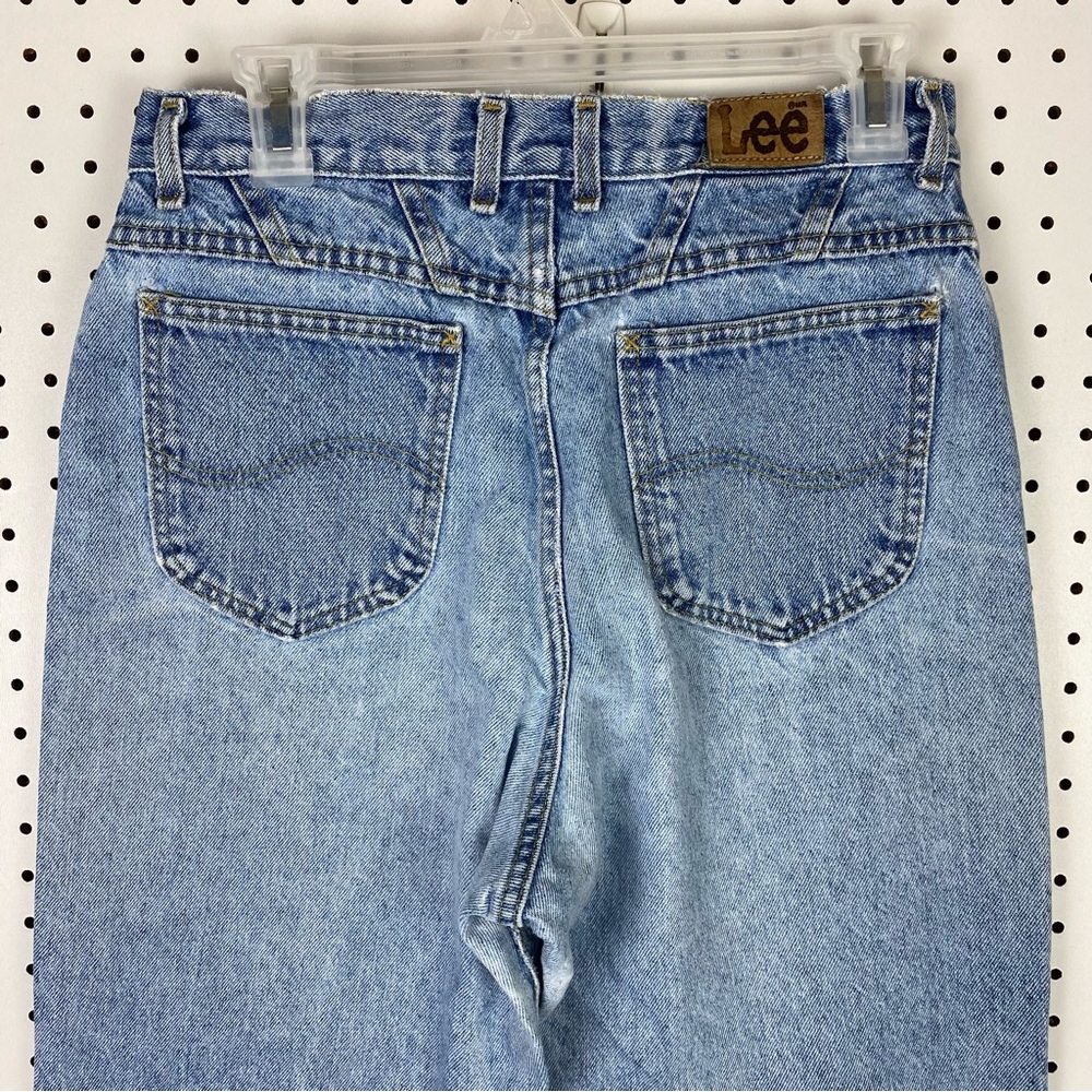 Vintage Lee High Rise Light Wash Blue Jeans Mom Tapered 90s Worn Size 28… - Picture 7 of 8